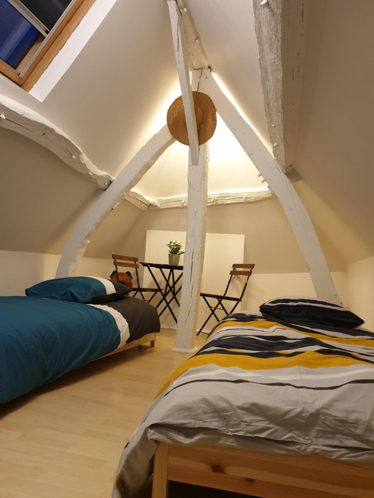 Chambre Privee Dans Petite Maison Typique Montivilliers Extérieur photo
